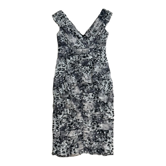 Tadashi Shoji Silk Animal Print Shutter Pleat Bandage Bodycon Midi Dress size 4 - Picture 2 of 6